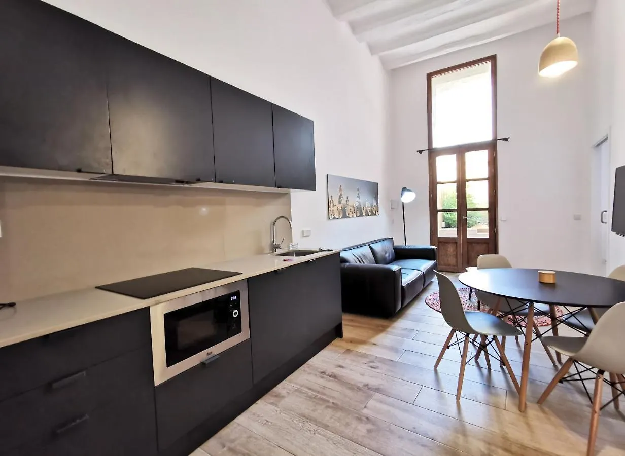 Apartment Classbedroom Port Ramblas Barcelona